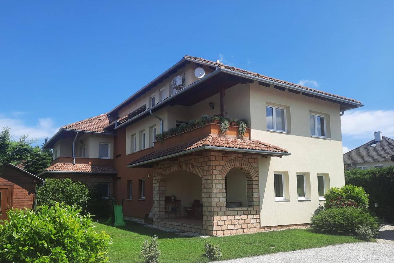 Mediterrania Apartment Keszthely Buitenkant foto